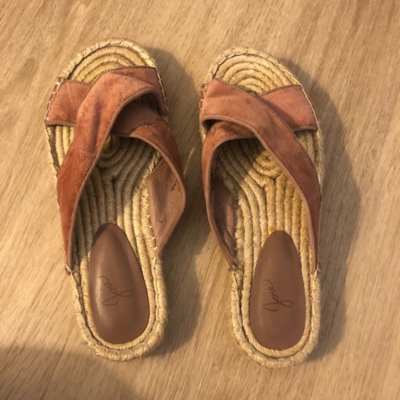 Joie Sandals - Picture 2 of 4